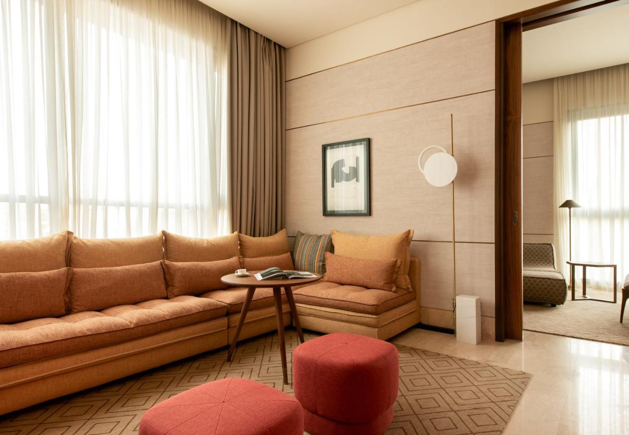 Shirvan Hotel City Yard Dschidda Exterior foto A living room at the hotel