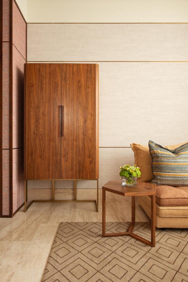 Shirvan Hotel City Yard Dschidda Exterior foto A room at the Mandarin Oriental