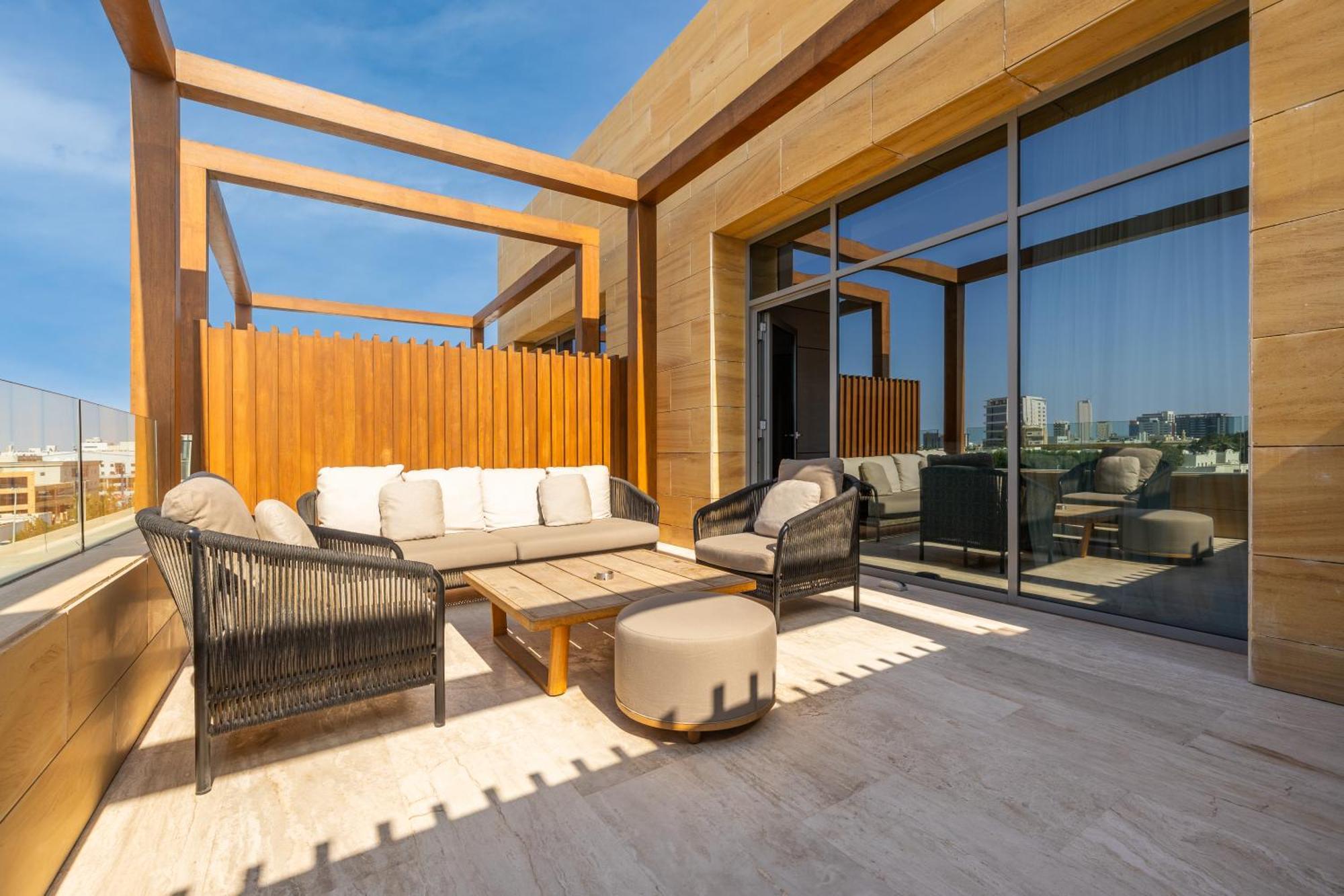 Shirvan Hotel City Yard Dschidda Exterior foto The Terrace